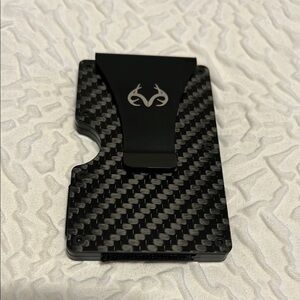 Realtree Carbon Fiber Card Holder